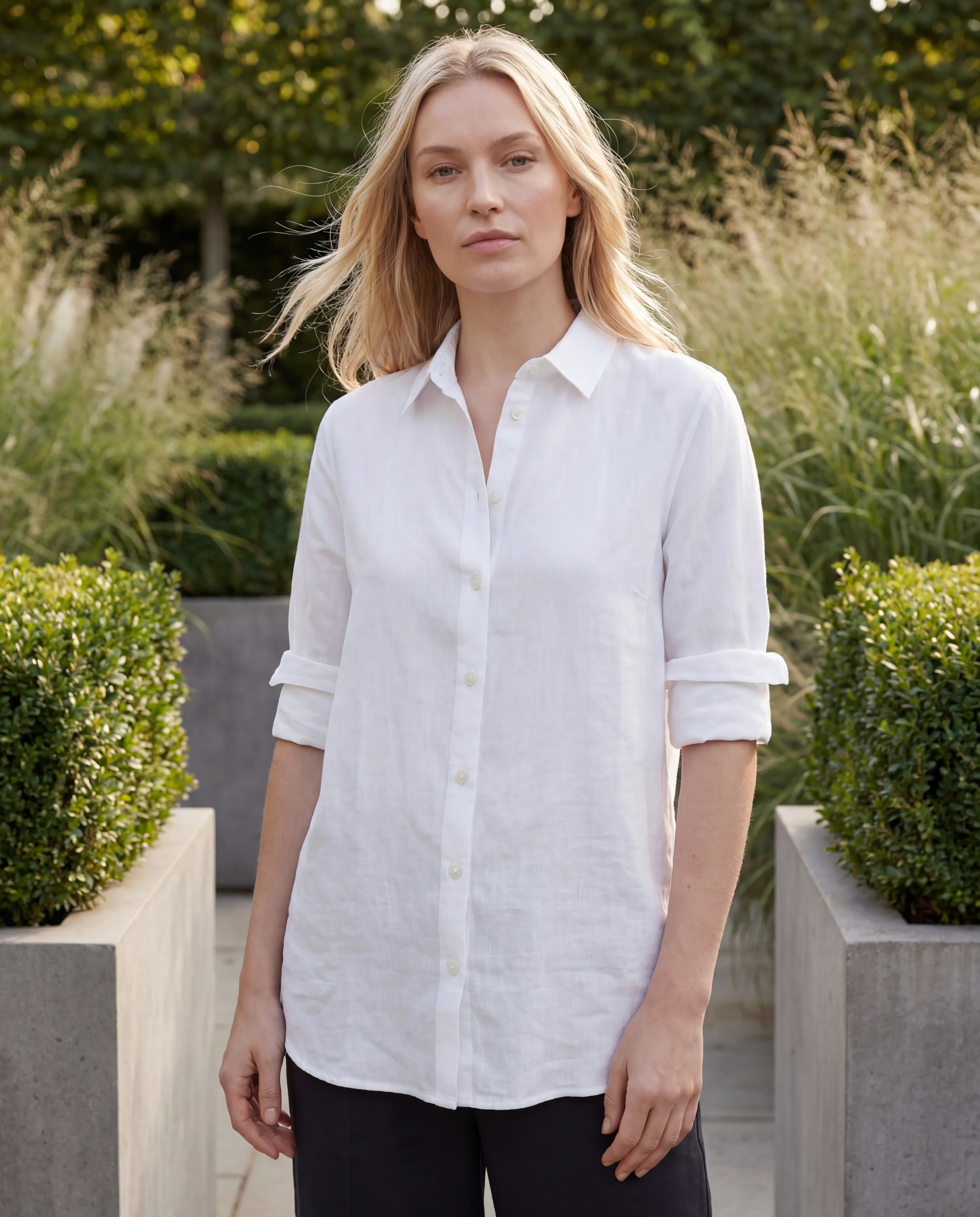 Linen blouse - white lifestyle